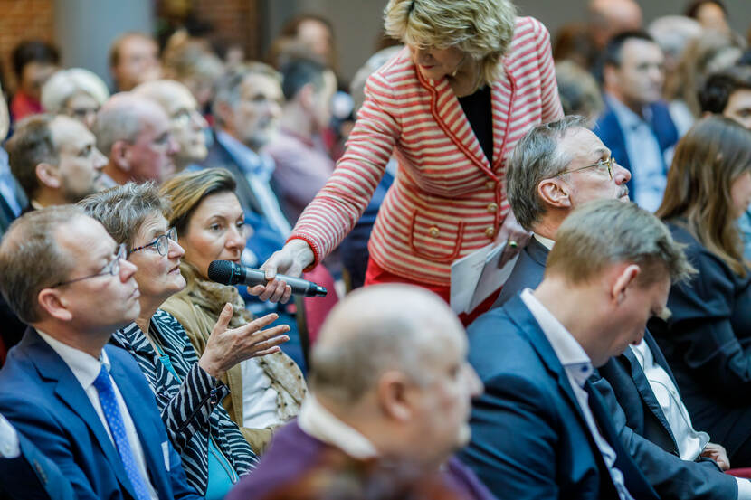 AWTI Symposium: De rol van wetenschap, technologie en innovatie in maatschappelijke transities