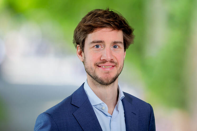 dr. C.P. (Chris) Eveleens